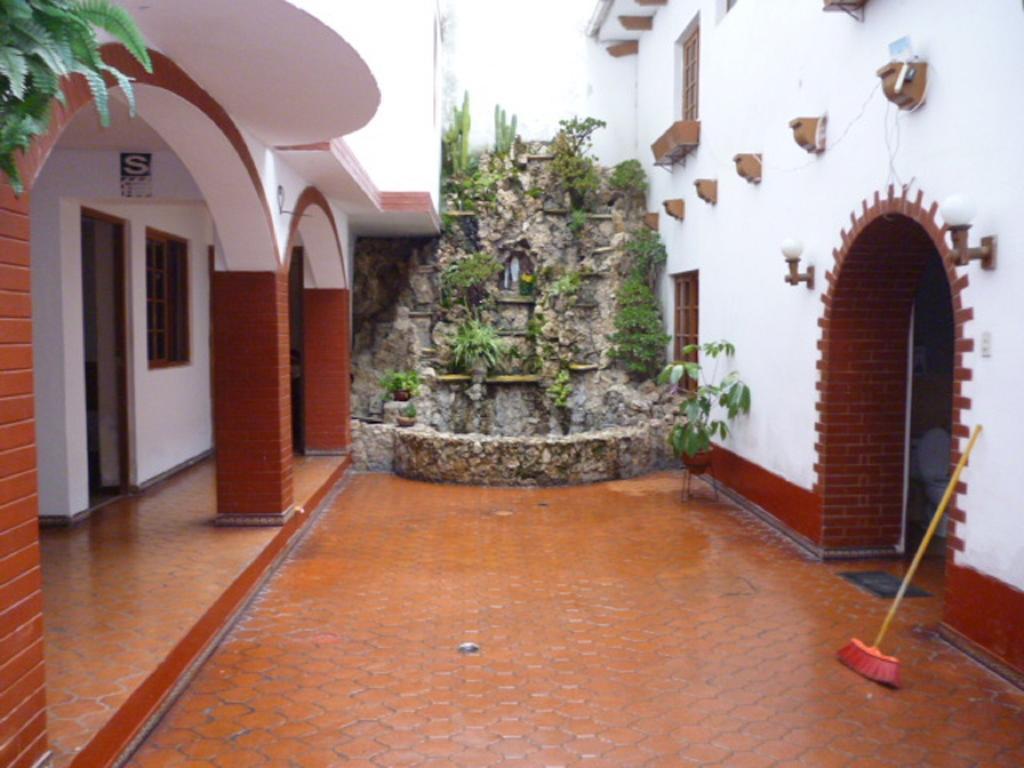 Hospedaje Casa Blanca Huaraz  Exterior photo
